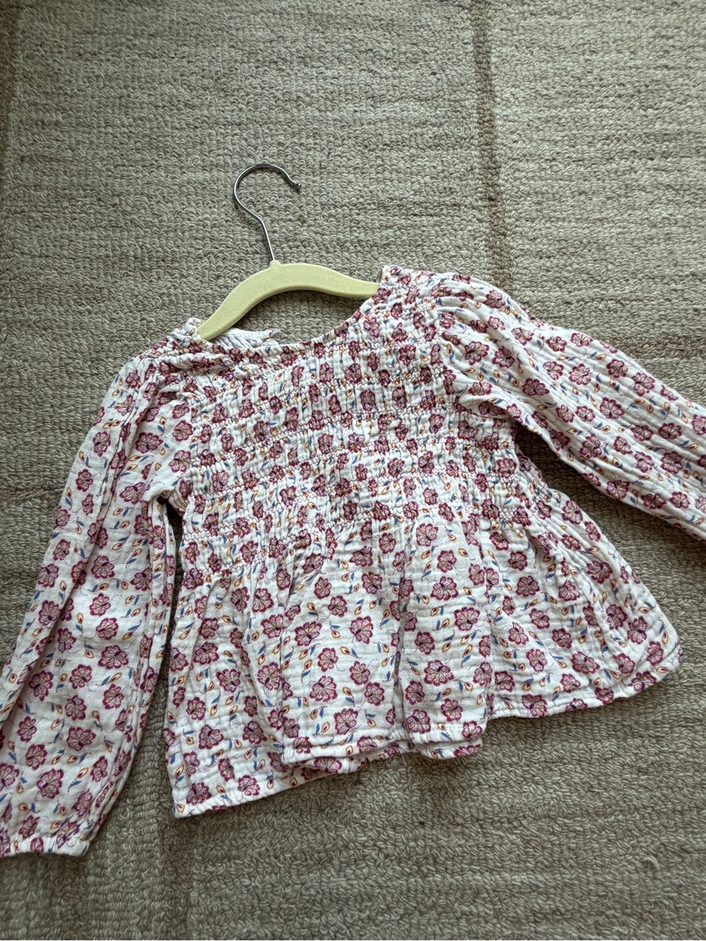 Zara White Floral Smocked Long-Sleeve Top with Pink Flowers